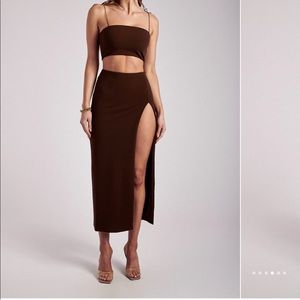 Chocolate skirt with high slit